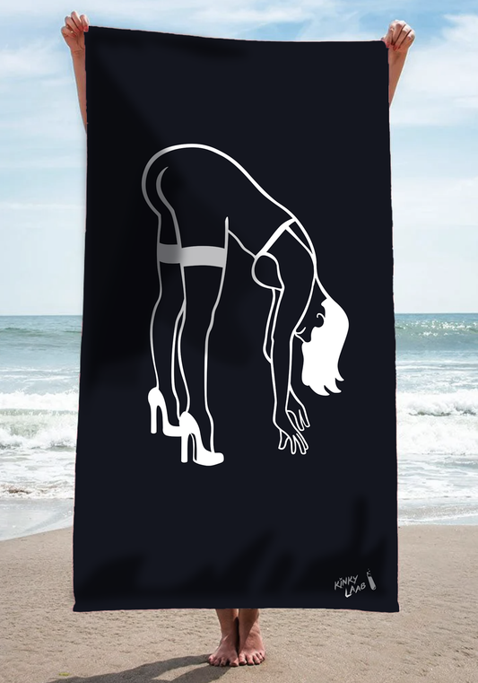 KINKY LAAB Riesen-Badetuch 02