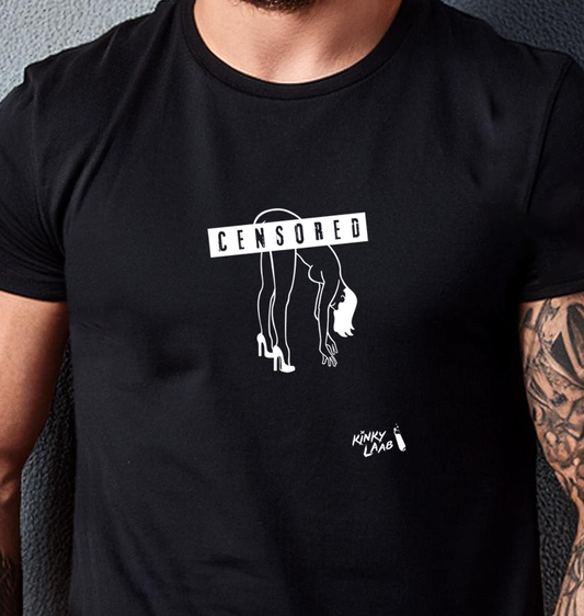Schwarzes Tshirt mit sexy Print, weiß auf schwarz, Kinky, Frau beugt sich vor, nackt,  Schriftzug Censored über Po